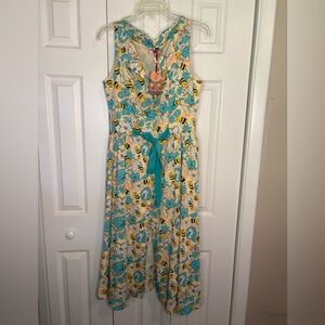 Banned apparel Floral and Bee Print dress with Teal Belt medium